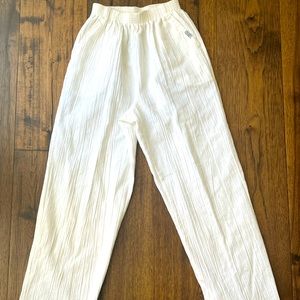 White beach pants